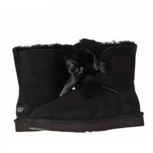 UGGS Gita Bow Mini 8